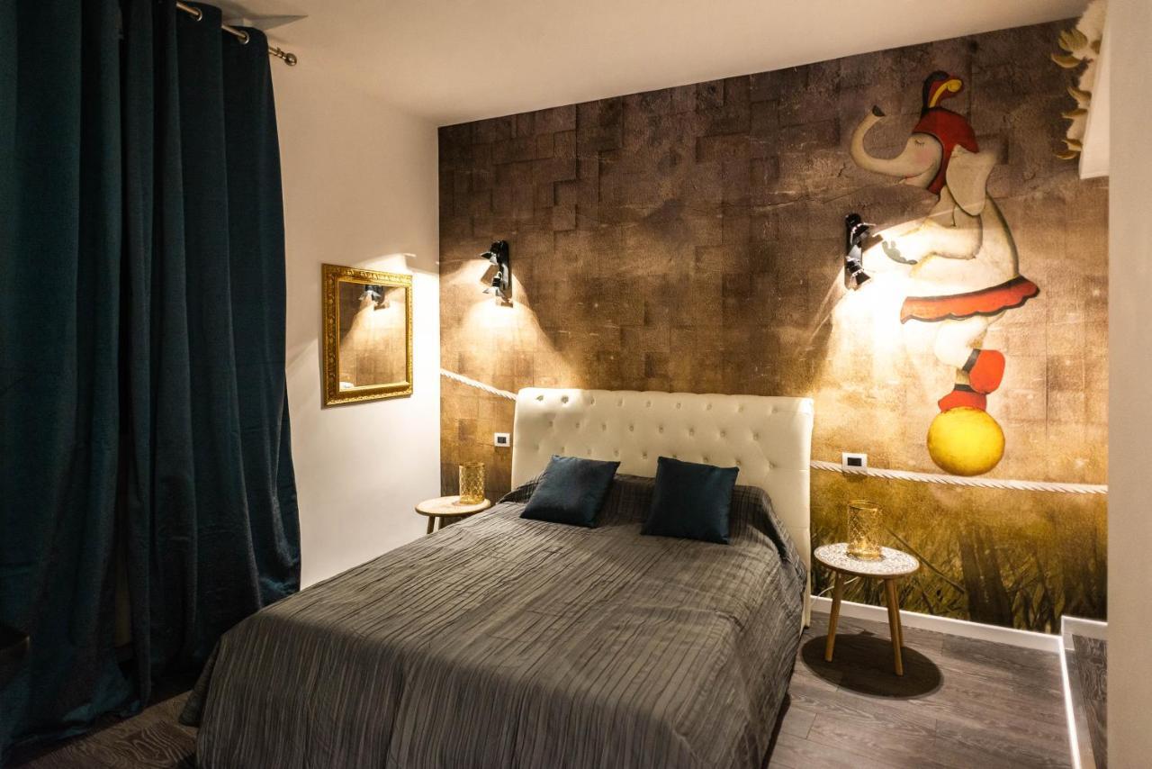Trevi & Pantheon Design Rooms โรม ภายนอก รูปภาพ